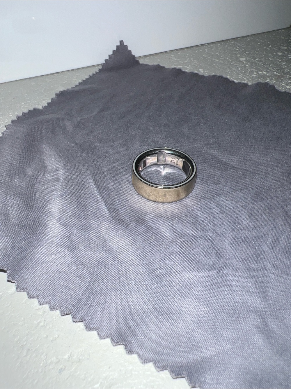 Oura Ring 4, Size 10, Gold - USED WITH SIGNS OF WEAR
